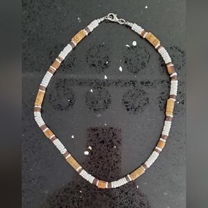 💚5/$25 Vintage 90s Hawaiian Multi Shell Cocunut Puka Shell Choker Necklace